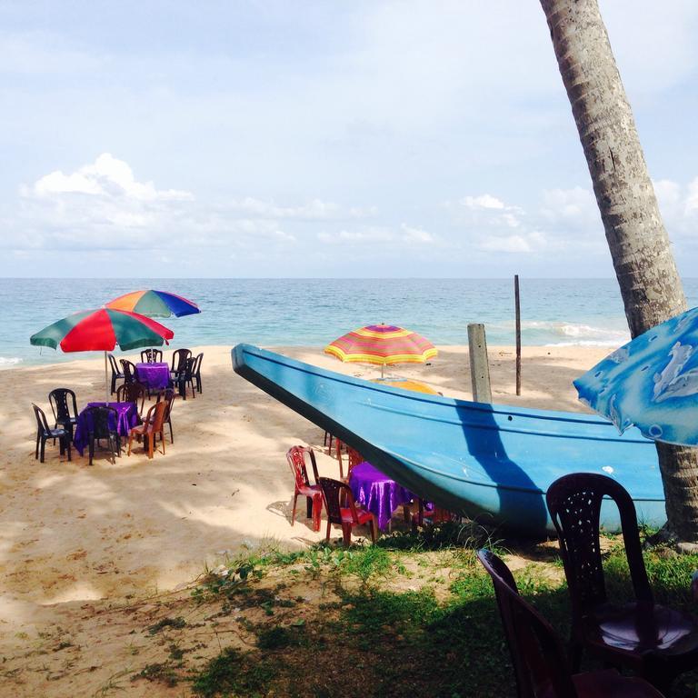 Rainbow Beach Hotel Hikkaduwa Exterior photo